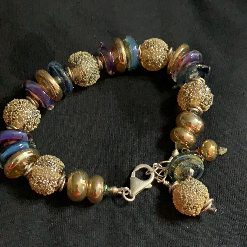 Artisan bracelet